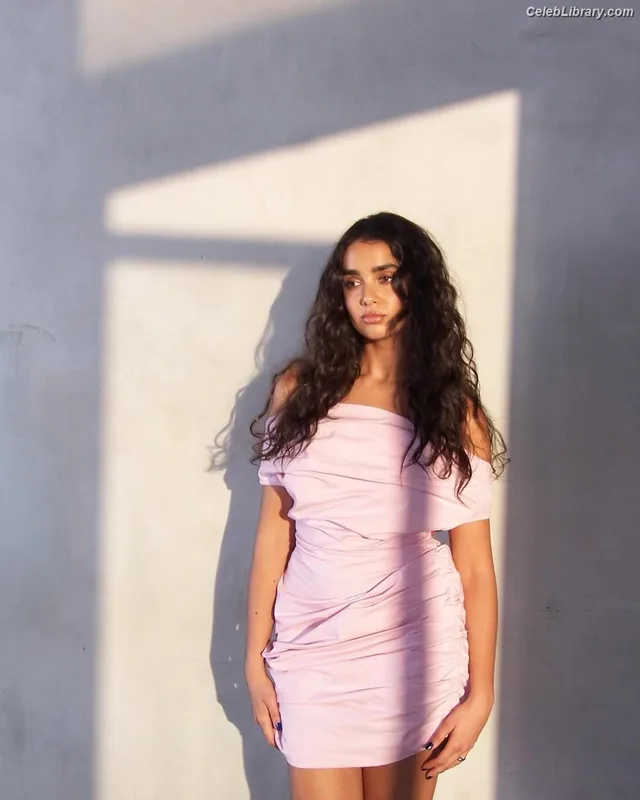 Geraldine Viswanathan photo 14 of 458