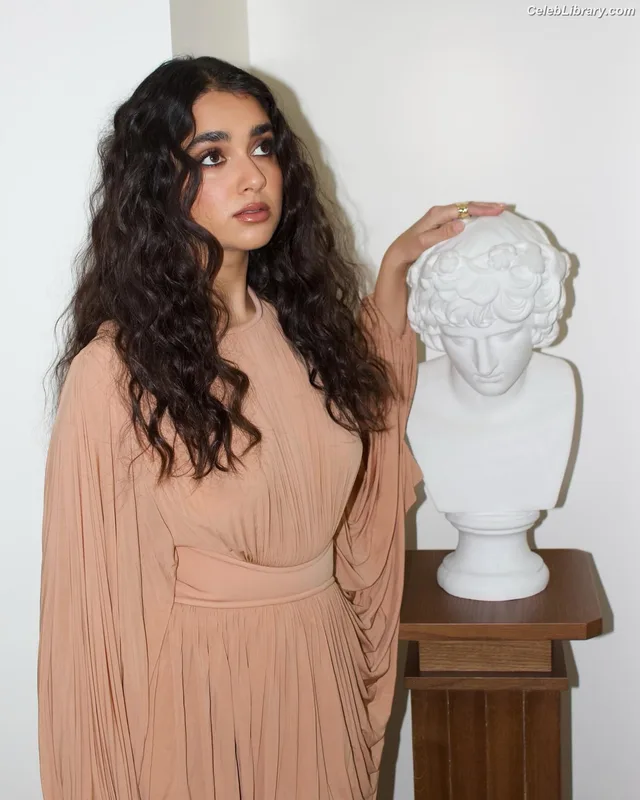 Geraldine Viswanathan photo 6 of 458