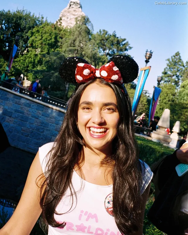 Geraldine Viswanathan photo 1 of 458