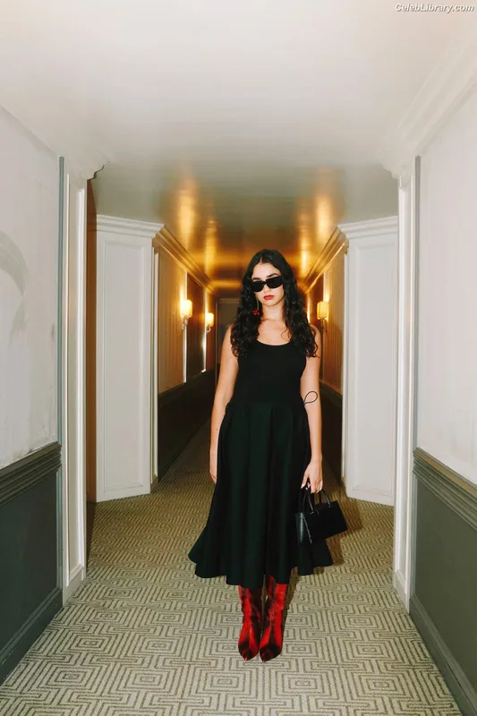 Geraldine Viswanathan photo 3 of 458
