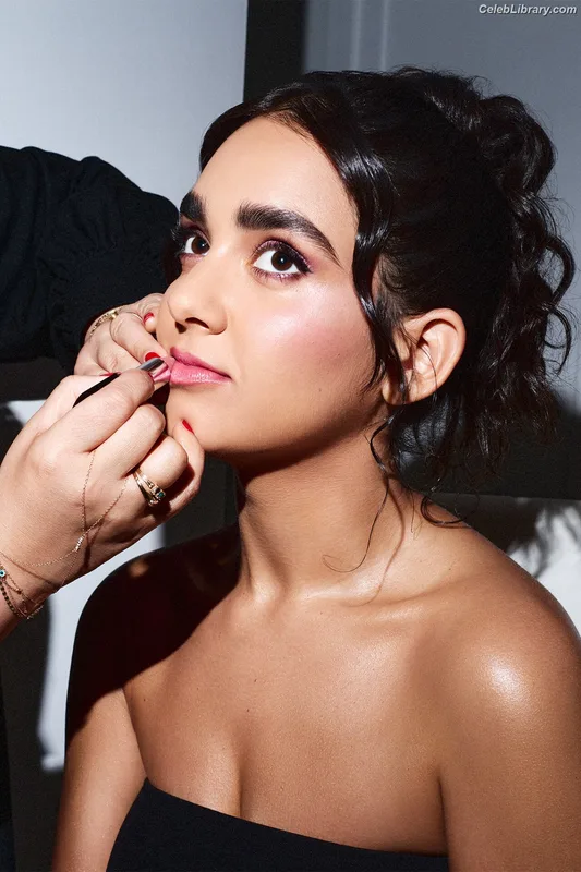Geraldine Viswanathan photo 1 of 458