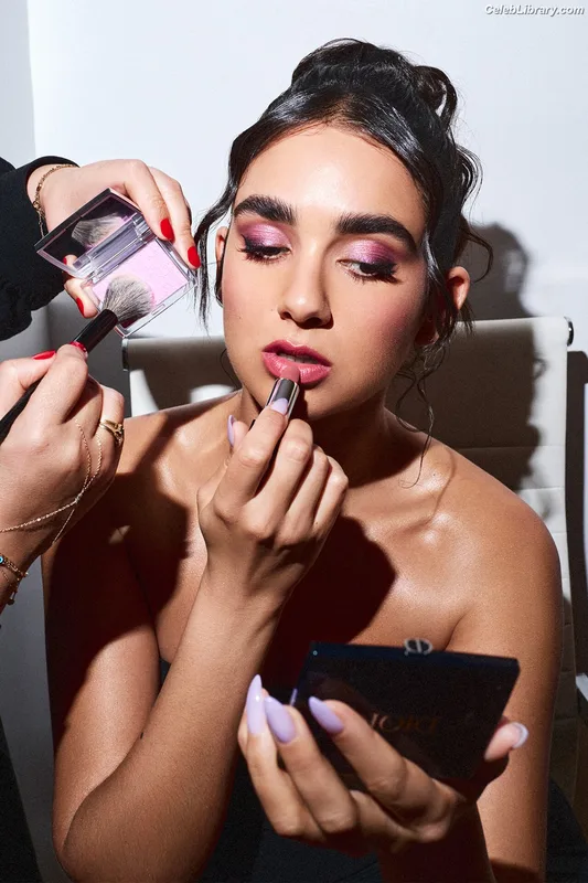 Geraldine Viswanathan photo 3 of 458