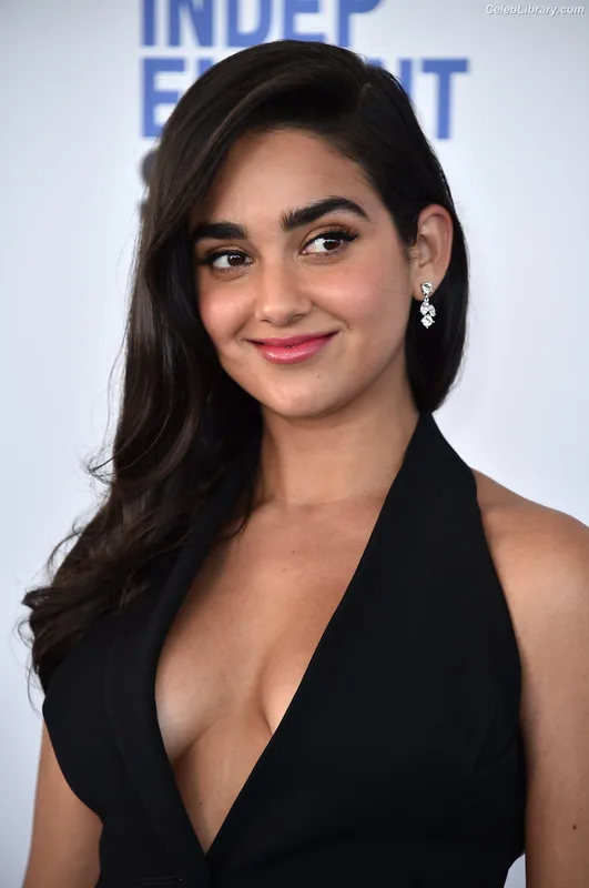 Geraldine Viswanathan photo 6 of 458
