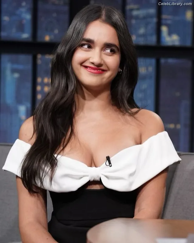 Geraldine Viswanathan photo 9 of 458