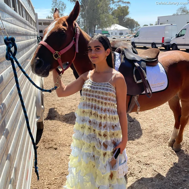 Geraldine Viswanathan photo 4 of 458