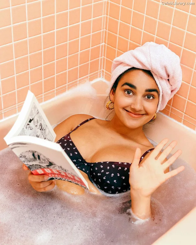 Geraldine Viswanathan photo 18 of 458
