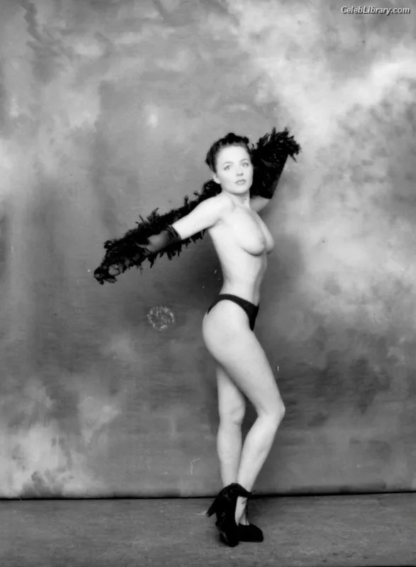 Geri Halliwell photo 9 of 225