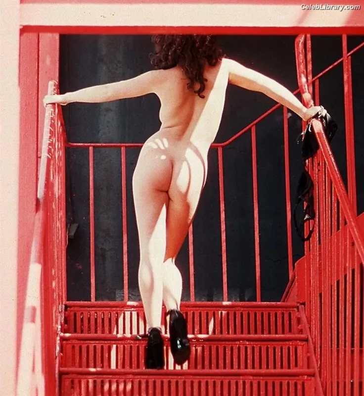 Geri Halliwell photo 10 of 225