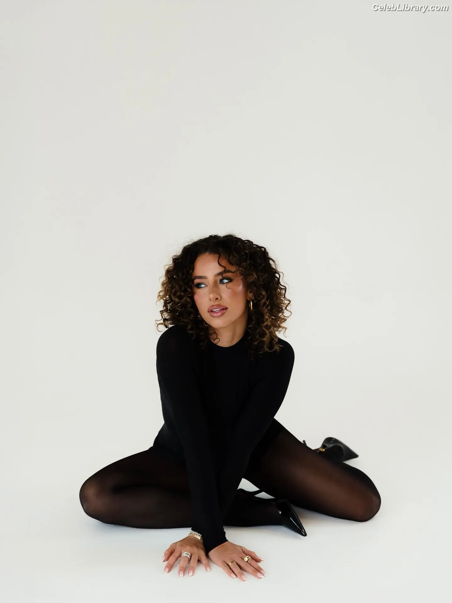 Gia Duddy photo 10 of 244