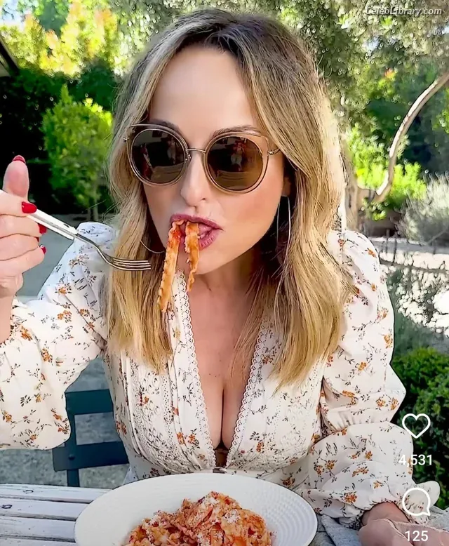 Giada De Laurentiis photo 18 of 155