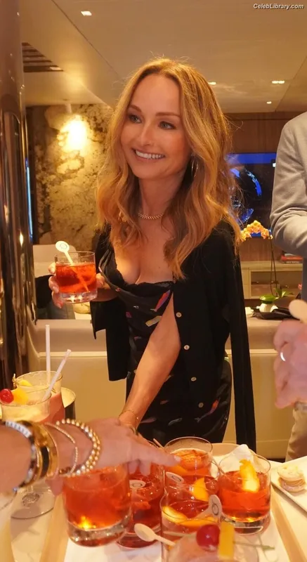 Giada De Laurentiis photo 1 of 155