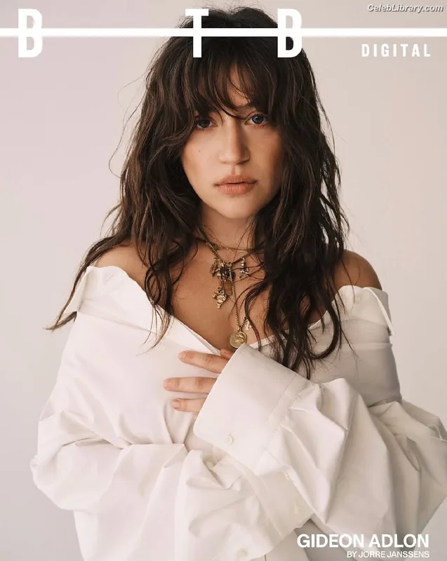 Gideon Adlon photo 13 of 44