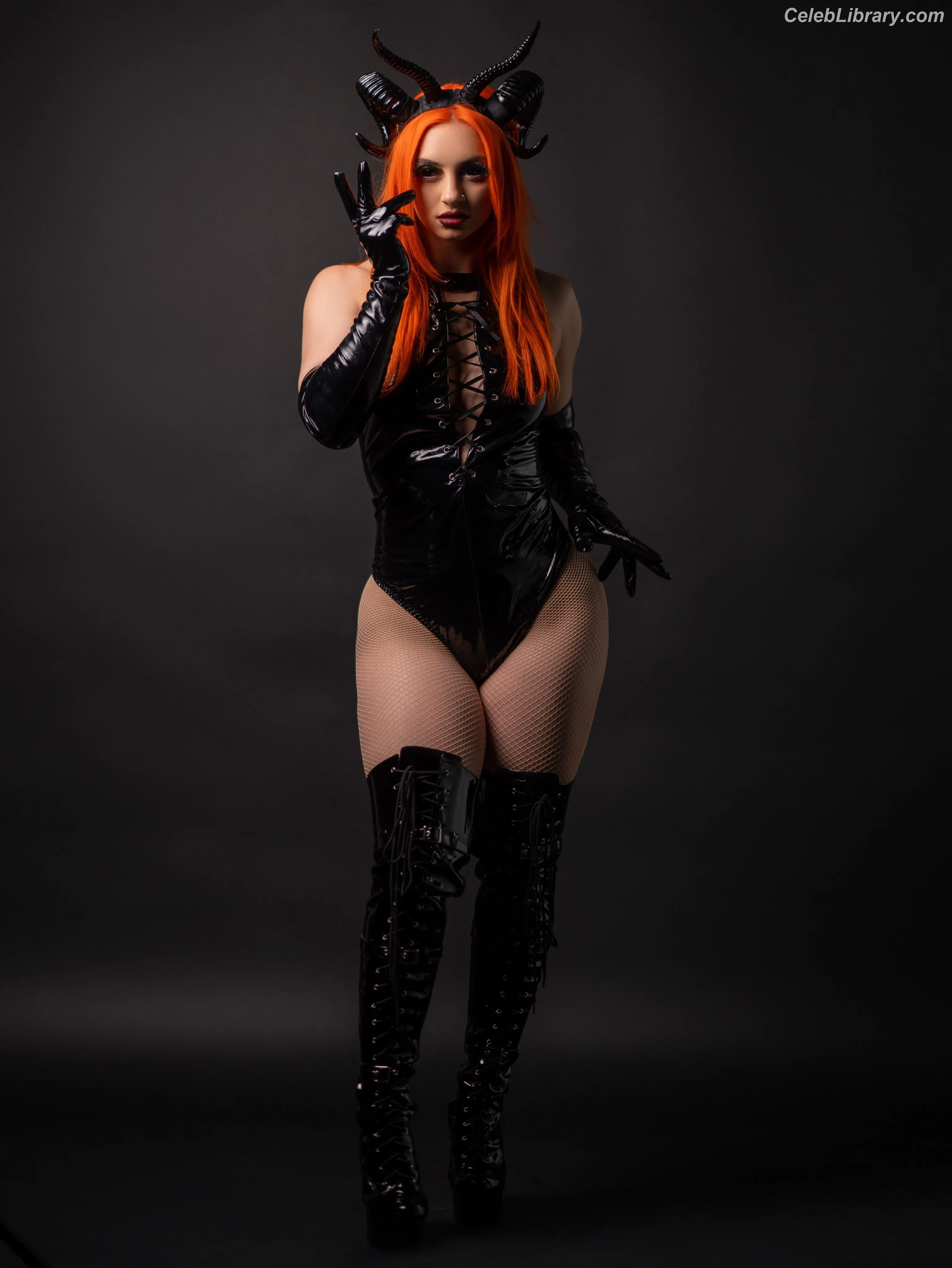 Gigi Dolin photo 22 of 1700