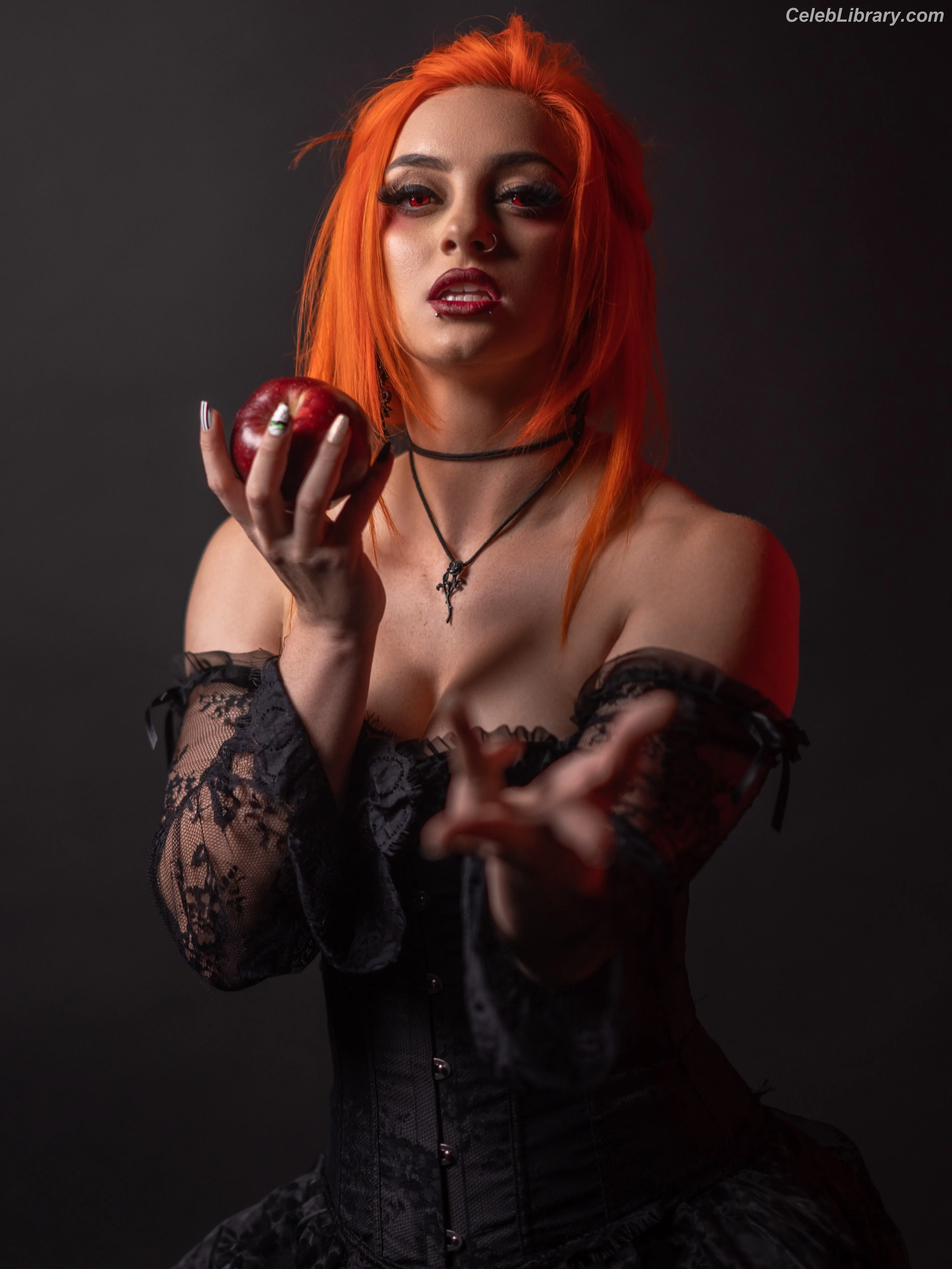 Gigi Dolin photo 6 of 1700