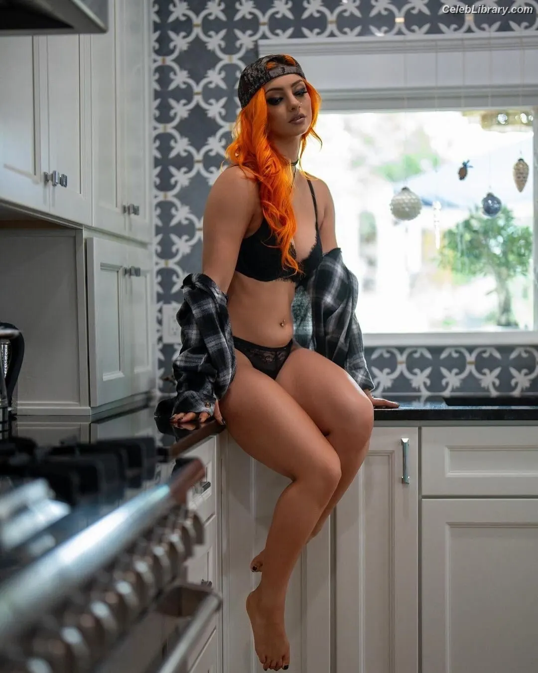Gigi Dolin photo 14 of 1700