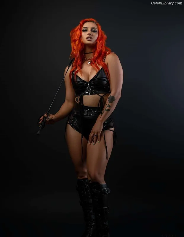 Gigi Dolin photo 18 of 1701
