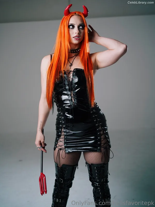 Gigi Dolin photo 21 of 1701