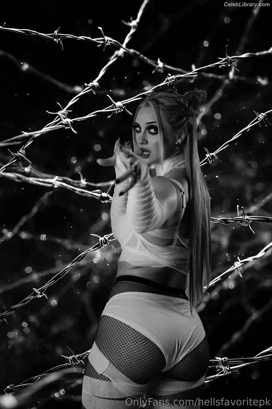 Gigi Dolin photo 21 of 1701