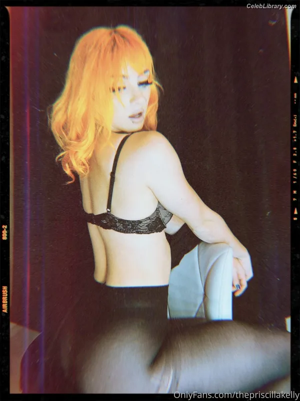 Gigi Dolin photo 3 of 1701