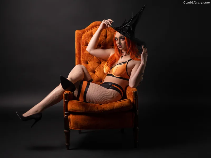 Gigi Dolin photo 20 of 1701