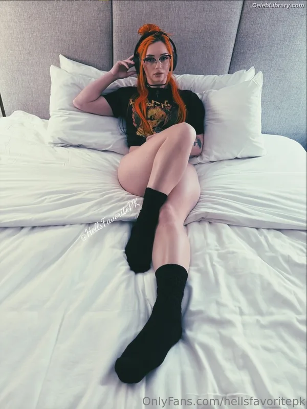 Gigi Dolin photo 4 of 1701
