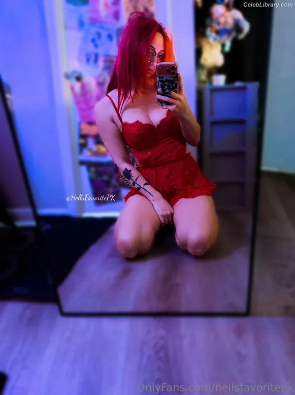 Gigi Dolin photo 8 of 1701
