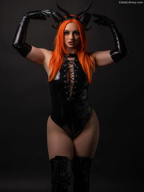 Gigi Dolin photo 23 of 1701