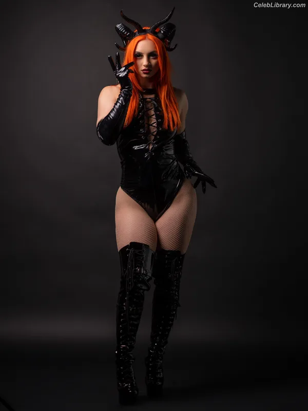 Gigi Dolin photo 21 of 1701