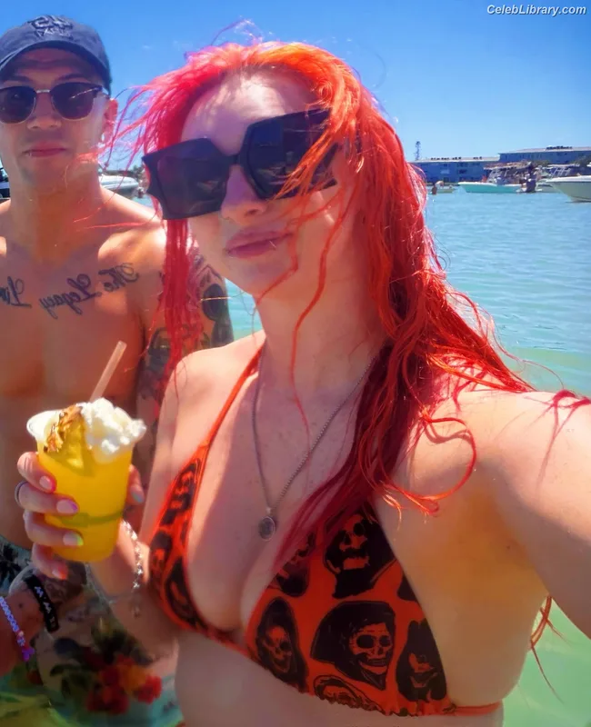 Gigi Dolin photo 4 of 1701