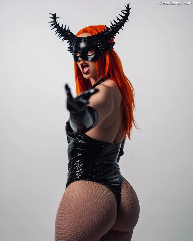 Gigi Dolin photo 7 of 1701