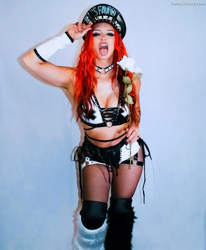 Gigi Dolin photo 6 of 1701
