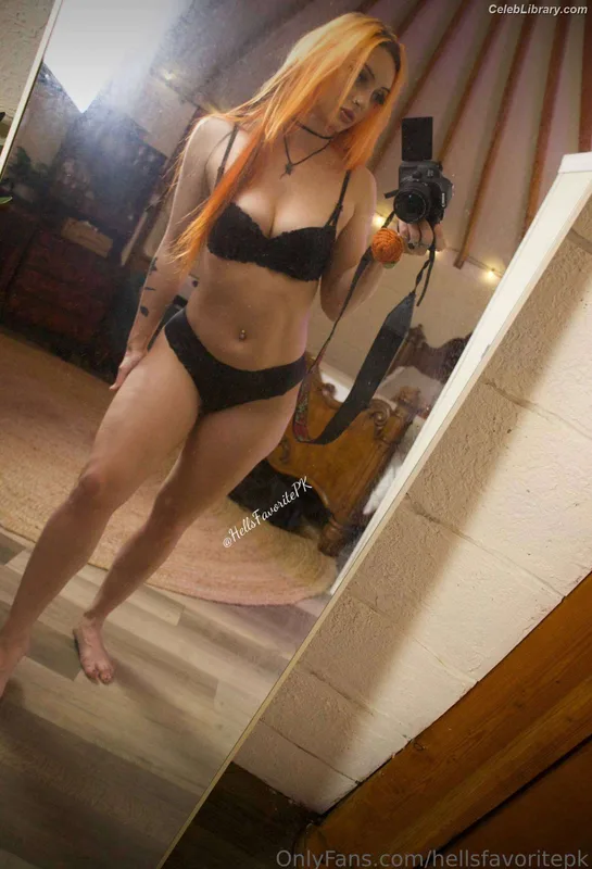 Gigi Dolin photo 17 of 1701
