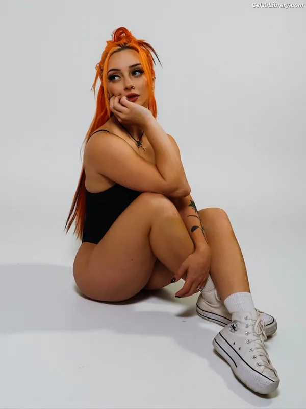 Gigi Dolin photo 9 of 1701