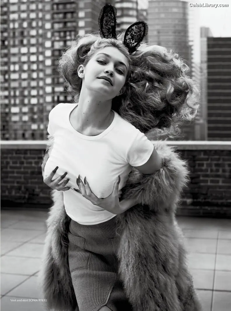 Gigi Hadid photo 20 of 762