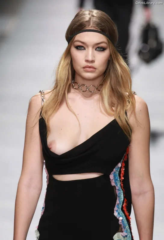 Gigi Hadid photo 24 of 763
