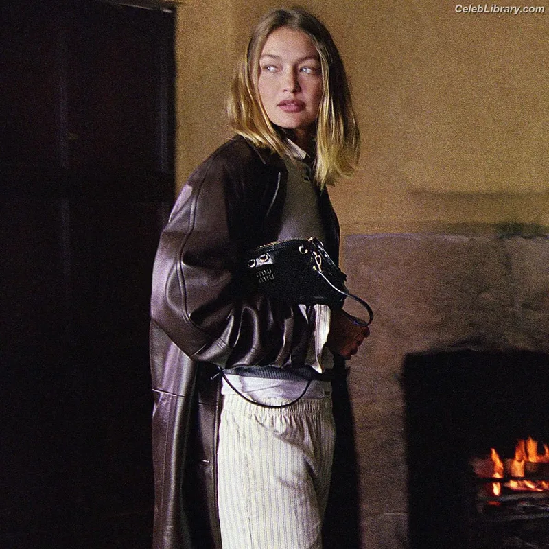 Gigi Hadid photo 23 of 763