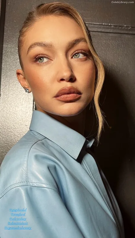 Gigi Hadid photo 19 of 763