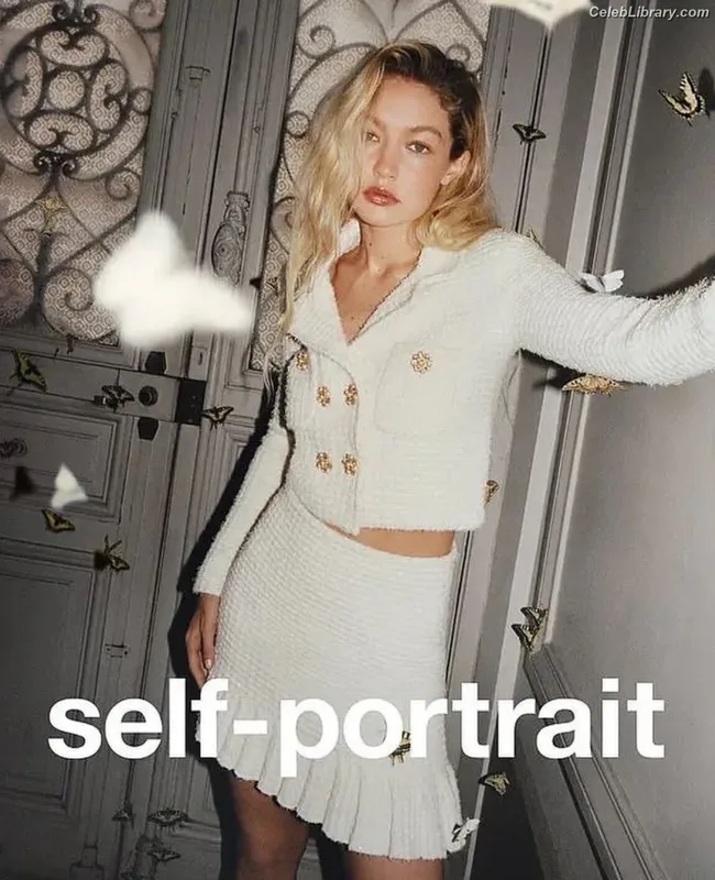 Gigi Hadid photo 5 of 763