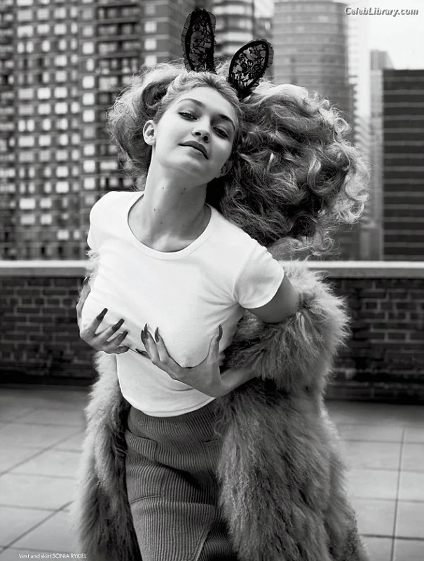 Gigi Hadid photo 19 of 763