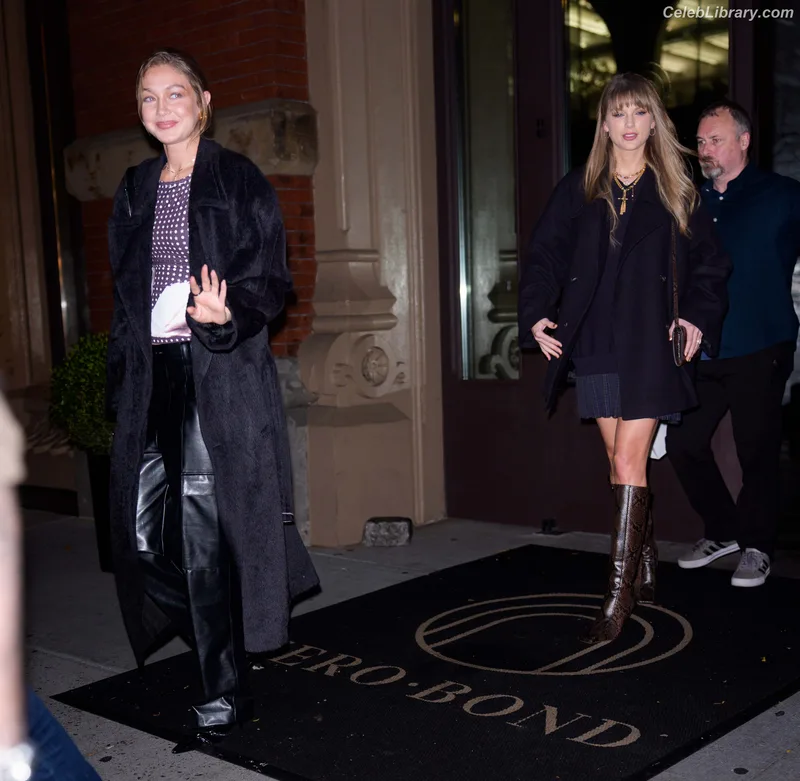 Gigi Hadid photo 5 of 763
