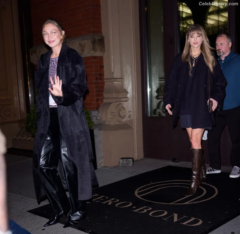 Gigi Hadid photo 6 of 763