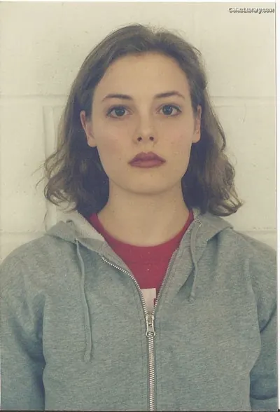 Gillian Jacobs photo 10 of 785