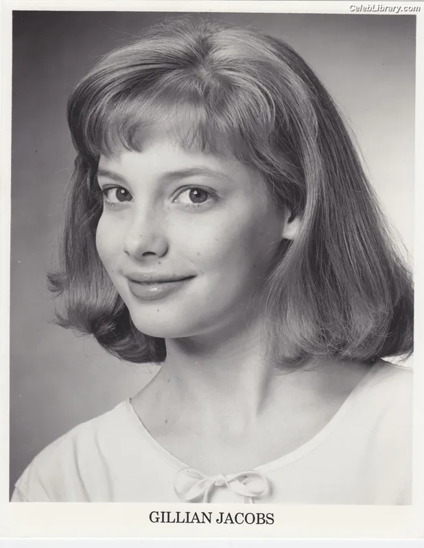 Gillian Jacobs photo 23 of 786