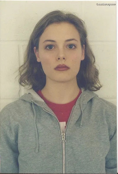 Gillian Jacobs photo 10 of 786