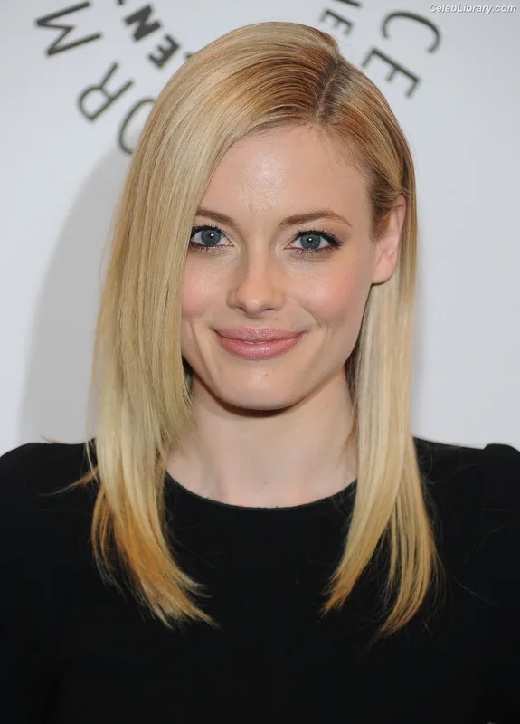 Gillian Jacobs photo 17 of 786