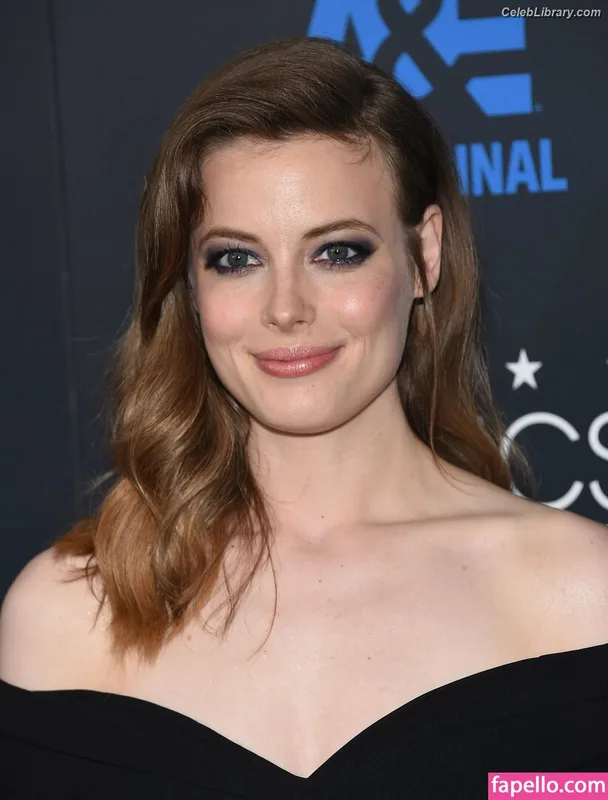Gillian Jacobs photo 12 of 786