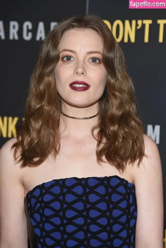 Gillian Jacobs photo 2 of 786