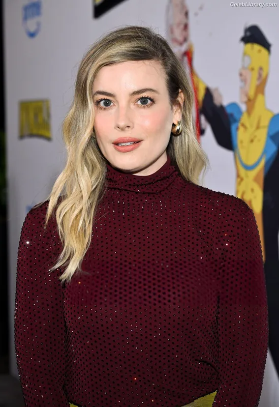Gillian Jacobs photo 21 of 786