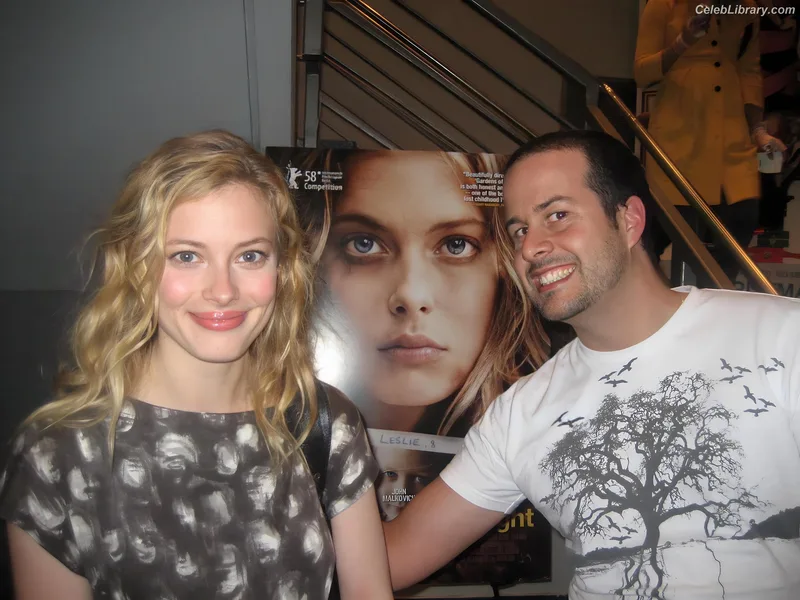 Gillian Jacobs photo 20 of 786