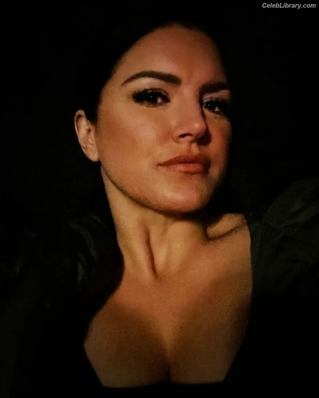 Gina Carano photo 23 of 231